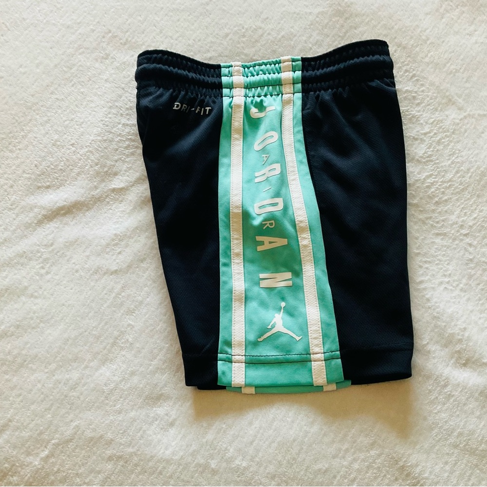 Jordan DRI - FIT Shorts 3-4 years toddlers